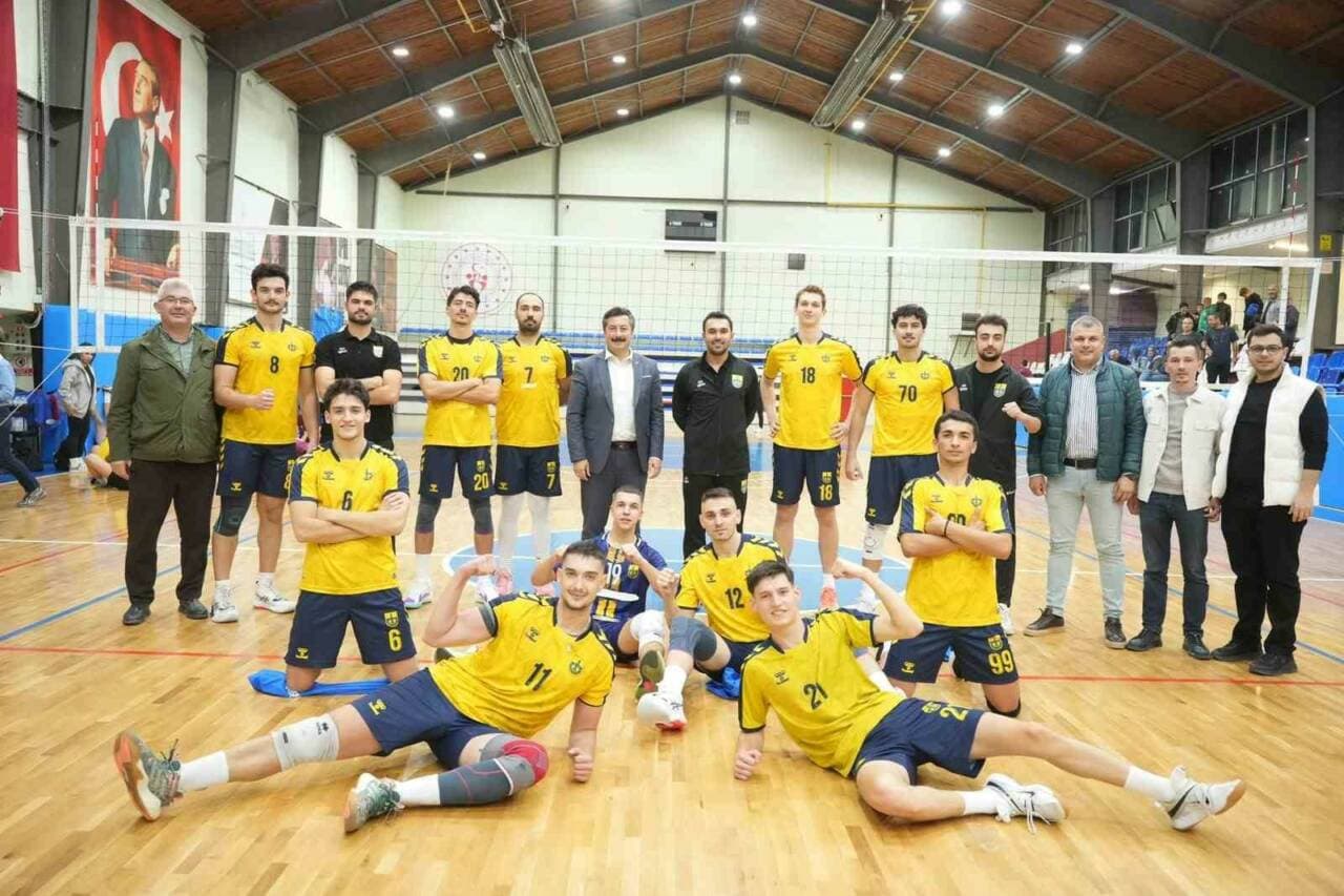 Yenişehir Belediyespor Voleybolda İki Maçta İki Galibiyet Aldı