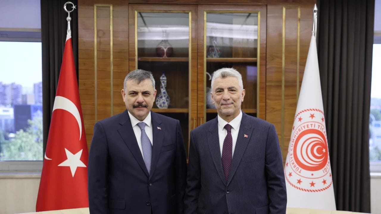 Bakan Bolat ve Çiftçi Sınır Kapılarında Bir Araya Geldi: Ticaret ve Güvenlik Masada
