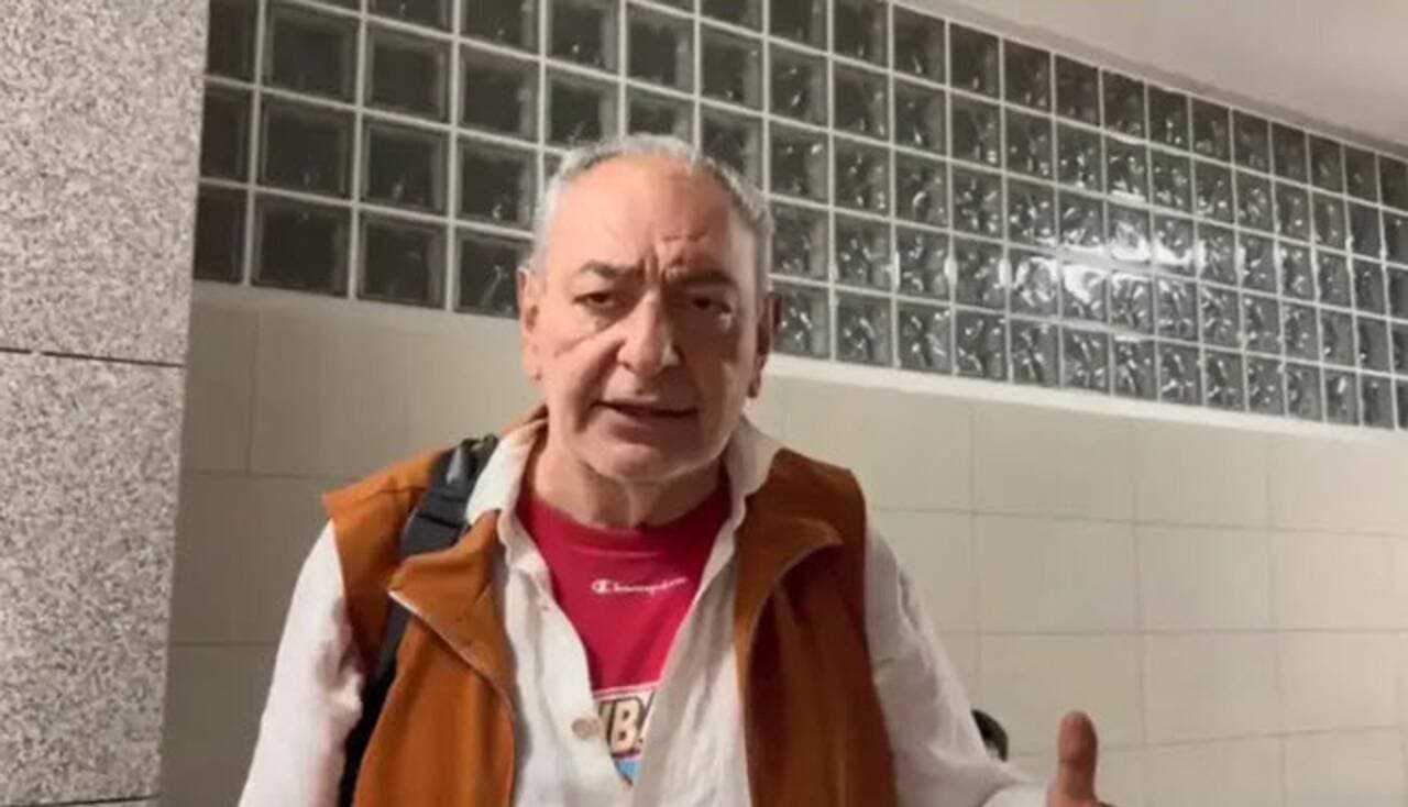 Gazeteci Reha Muhtar Kalp Yetmezliği Teşhisiyle Hastaneye Kaldırıldı