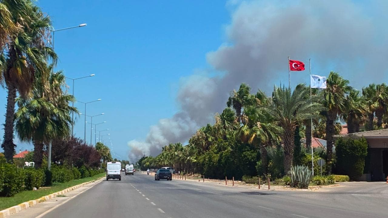 Antalya Kepez'de Orman Yangını: Havadan ve Karadan Müdahale Başlatıldı