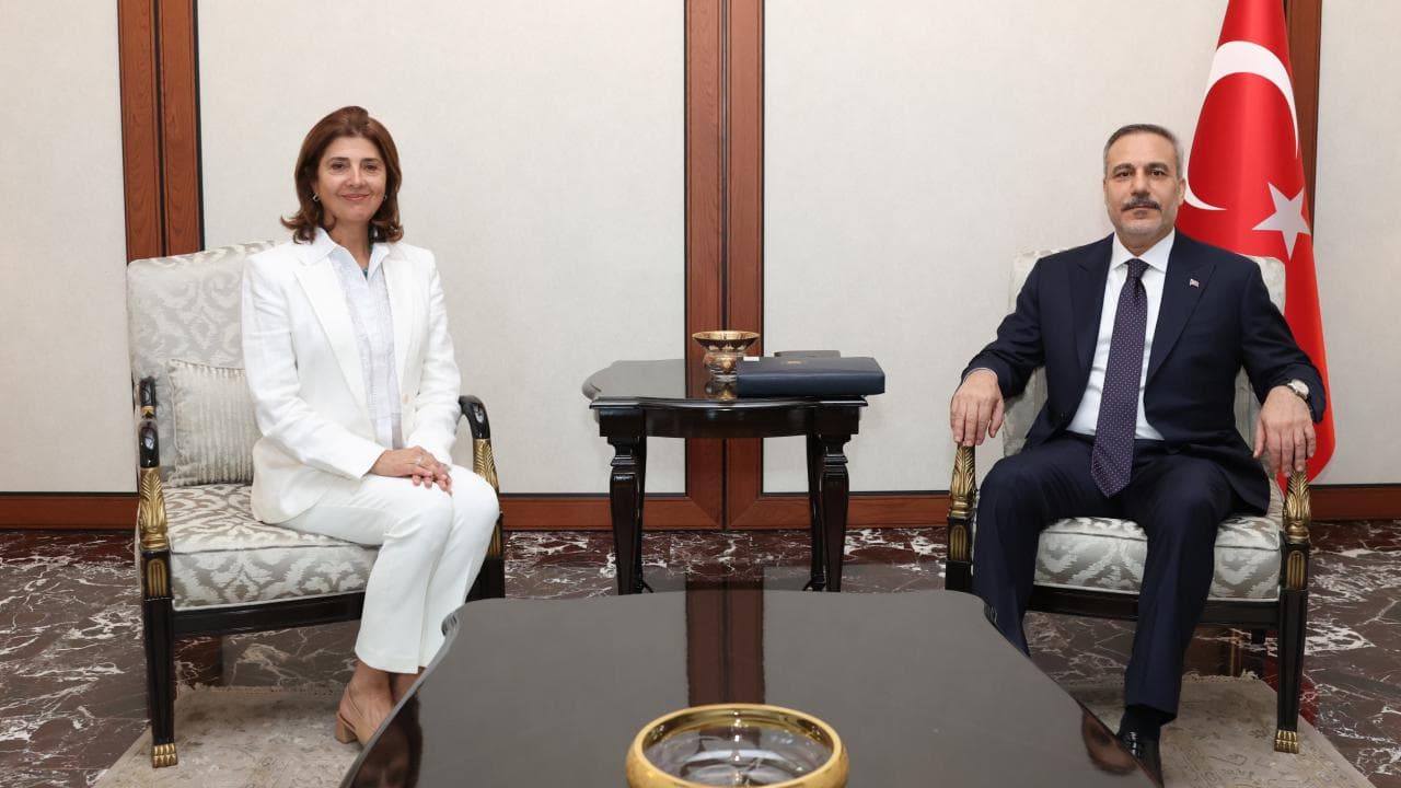 Bakan Fidan, BM Temsilcisi'ne Kıbrıs'ta 'iki devletli çözüm' mesajı verdi