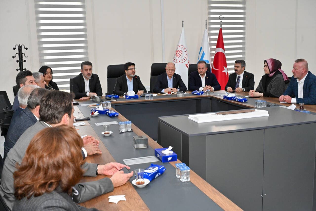 Bursa Yüksek Hızlı Tren Hattı İçin Tarih Verildi: 2026 Sonunda Hizmete Giriyor