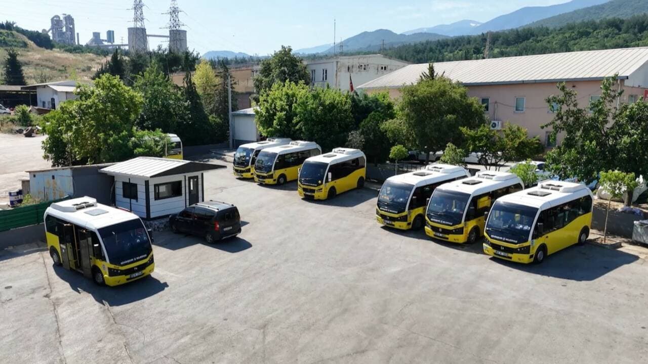 Kestel Belediyesi'nden Minibüs Duraklarına Modern Görünüm