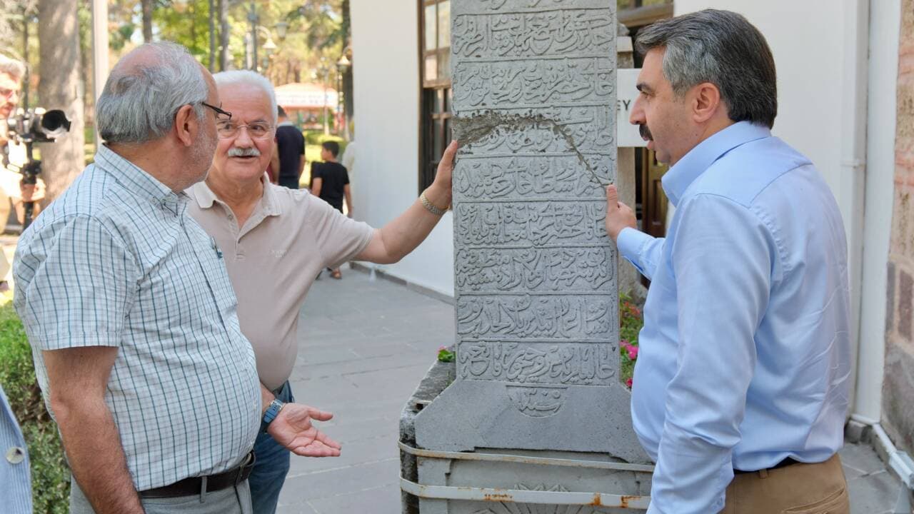 Yıldırım Belediyesi'nden 'Fetih Yolu' Projesi: Ünlü Yazarlar Bursa'nın Tarihi İzlerini Kaleme Alacak