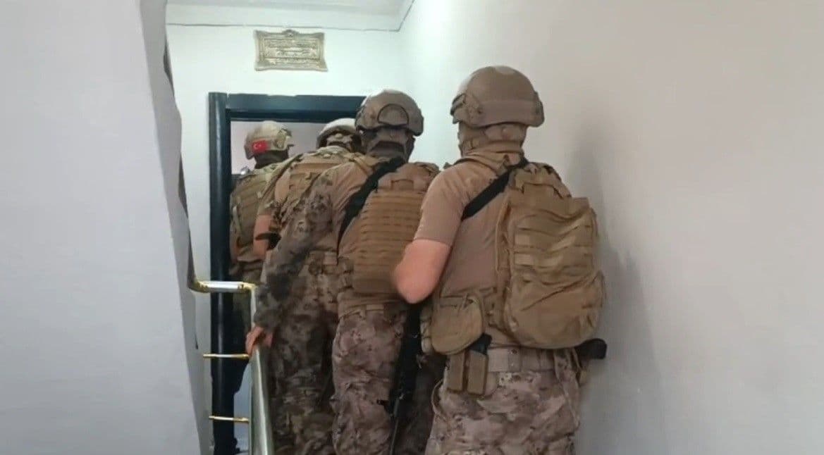 6 İlde 'Sokaklar Güvende' Operasyonu: Yeni Nesil Suç Örgütüne Darbe