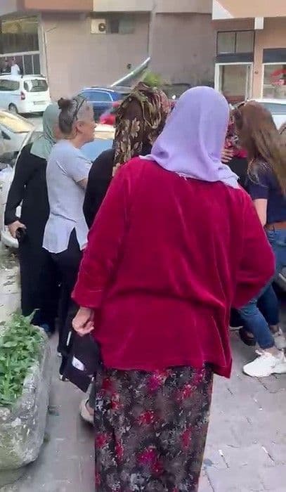 Kağıthane'de Damadını Öldüren Kayınvalideye Ev Hapsi: Mahalleli Alkışlarla Karşıladı
