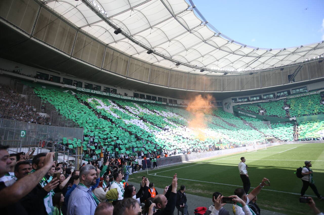 Bursaspor'dan Rekor Kombine Satışı: Taraftardan Büyük Destek