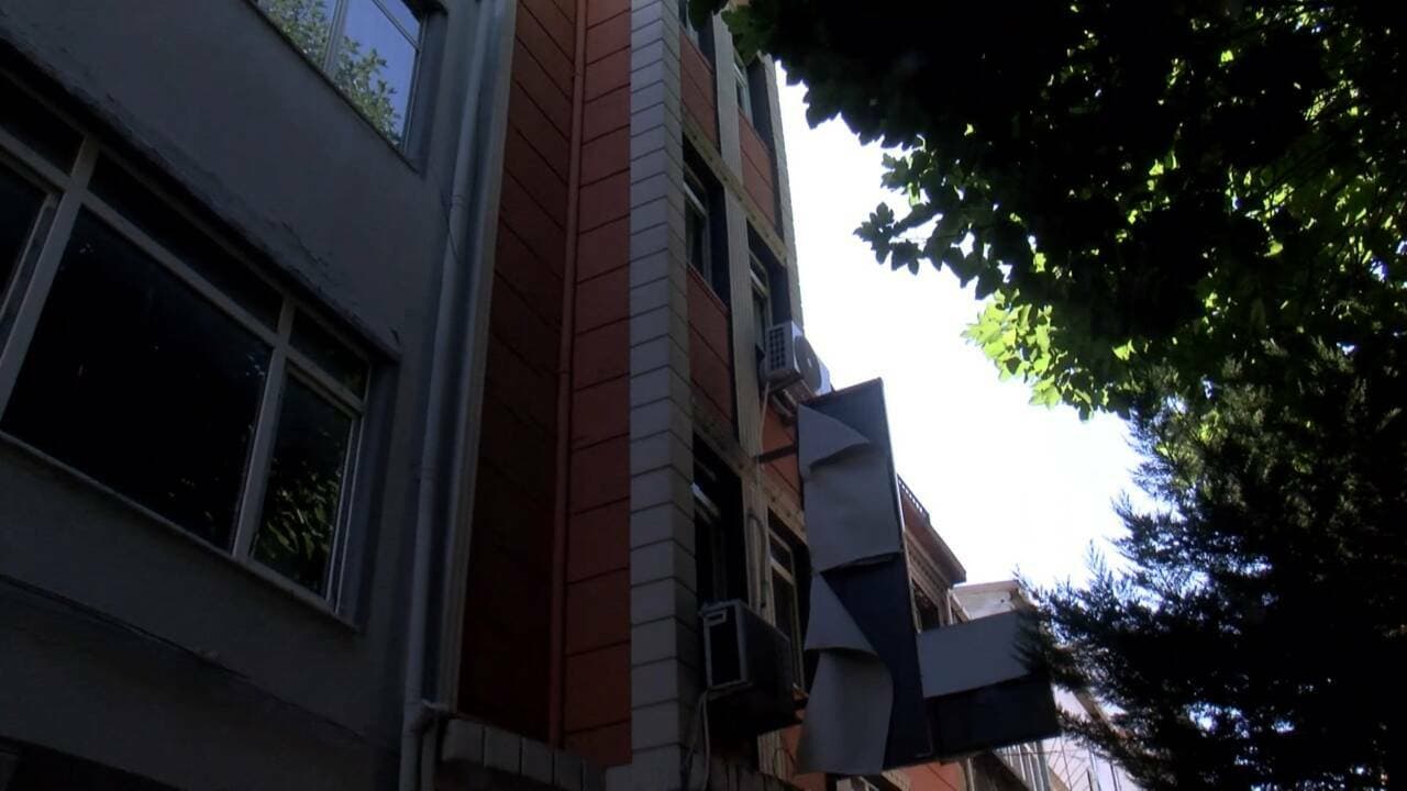 İstanbul'da Otelde İki Kardeşin Ölüm Nedeni Böcek İlacı Çıktı: 5 Tutuklama