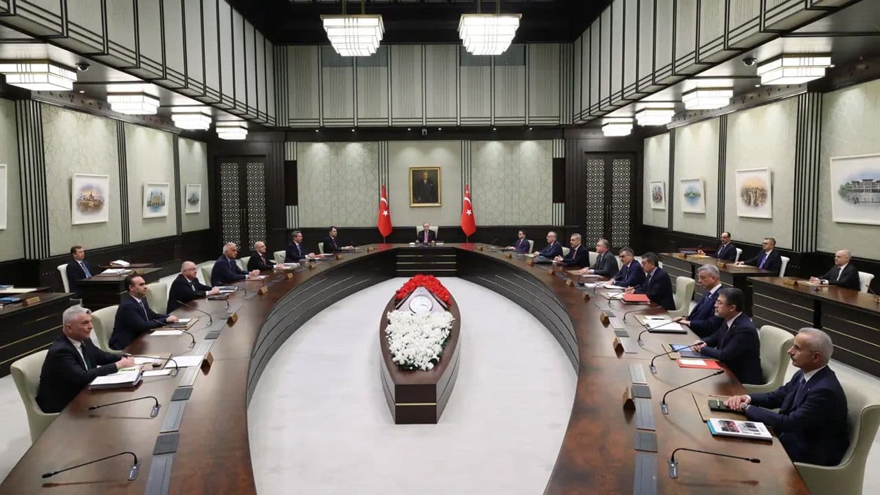 Cumhurbaşkanlığı Kabinesi Beştepe'de Toplanıyor: Gündemde Kritik Başlıklar