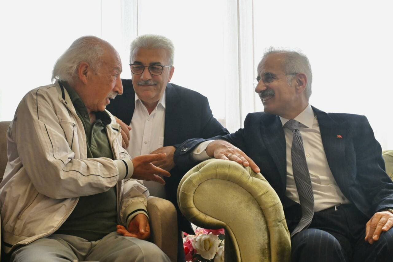 Bakan Uraloğlu'ndan Trabzon'da Huzurevi Ziyareti: 'Yaşlılar Baş Tacımız'