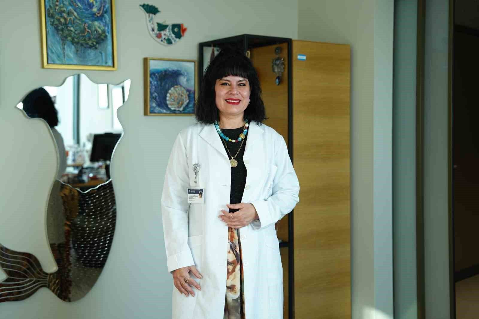 Sosyal Medya Akımları Cilt Sağlığını Tehdit Ediyor: Uzmanlardan Önemli Uyarılar