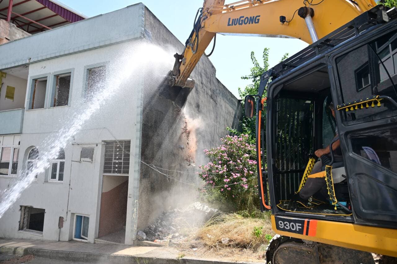 Bursa Yıldırım'da Mimarsinan Kentsel Dönüşümünde İkinci Etap Yıkımları Başladı
