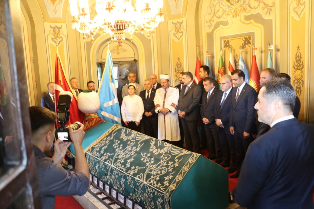 İçişleri Bakanı Çiftçi'den Ertuğrul Gazi Türbesi'ne Ziyaret ve Bilecik Temasları