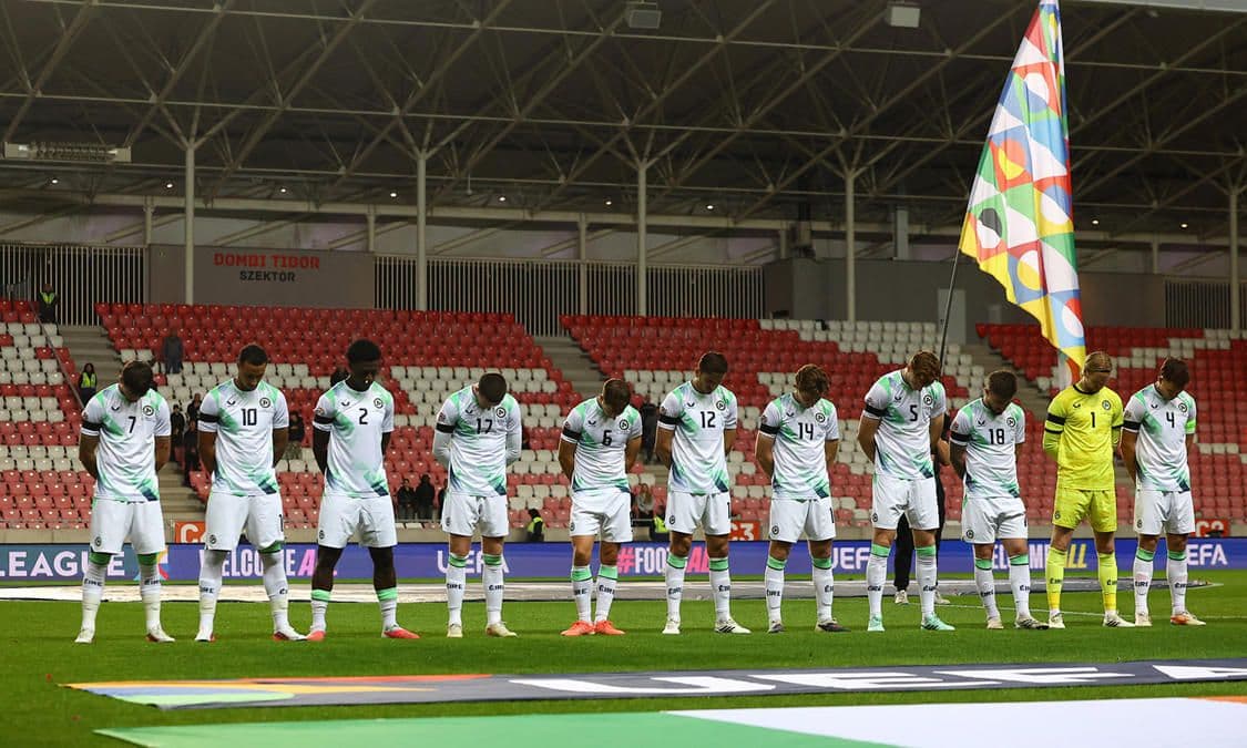 İrlandalı Futbolculardan İsrail Maçında Gazze Protestosu: Siyah Kol Bantları ve Marş Boykotu