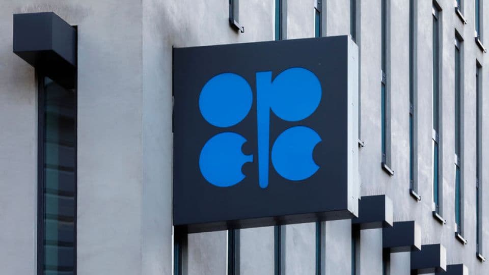 OPEC+, Temmuz Ayı İçin Petrol Üretim Kotasını Sembolik Olarak Artırdı