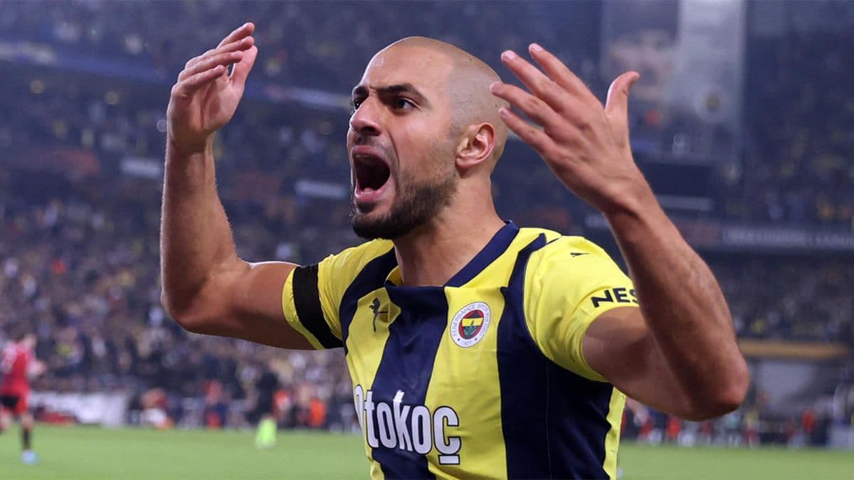 Fenerbahçe'den Sofyan Amrabat Kararı: Satıştan Vazgeçip Kiralama Görüşmelerine Başlandı