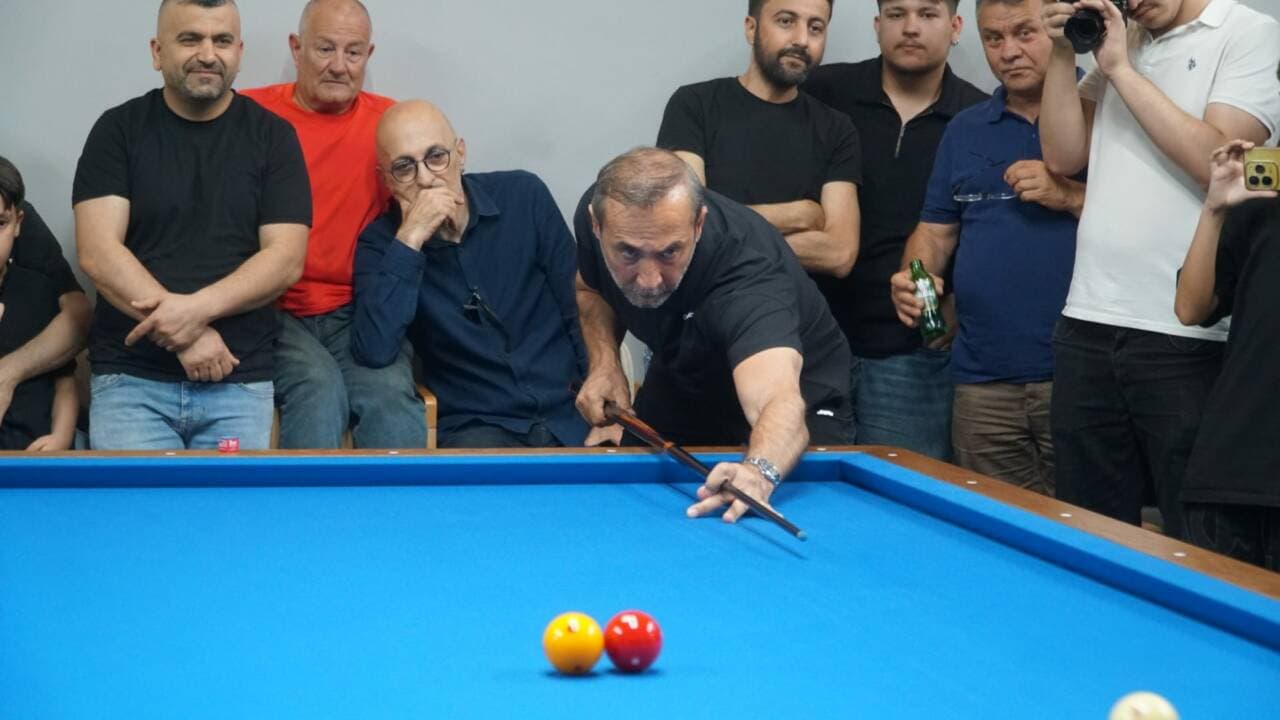 Dünya Şampiyonu Semih Saygıner Bursa'da: Şehrin Bilardo Potansiyeline Dikkat Çekti