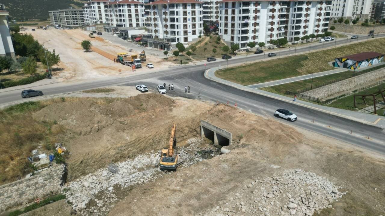 Bursa Akçeağaç Caddesi'nde Yeni Bulvar Çalışmaları Başladı