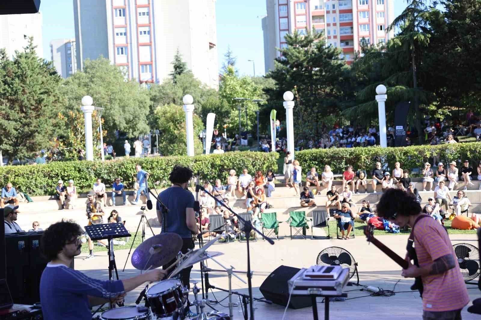 33. İstanbul Caz Festivali'nin "Parklarda Caz" Etkinliği Ataşehir'de Başlıyor