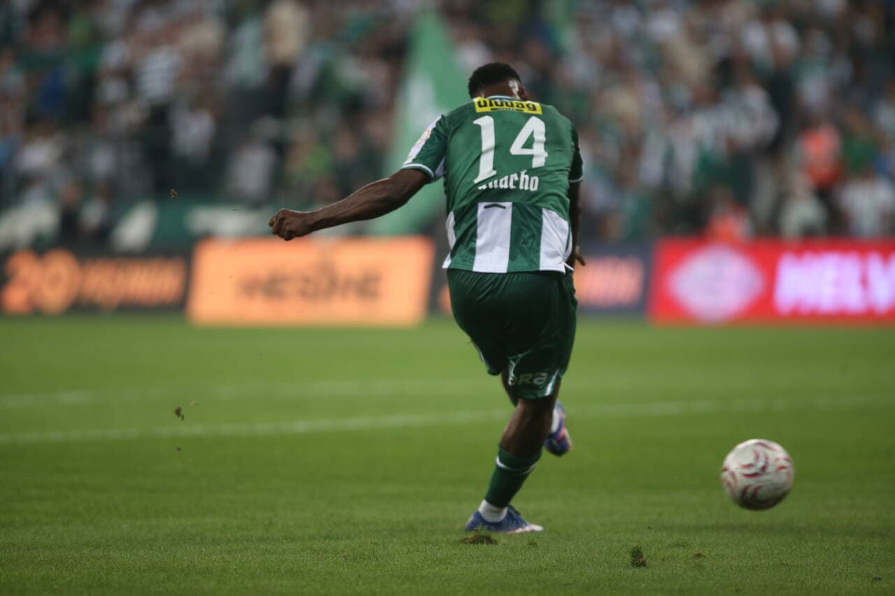 Kelechi Iheanacho, Bursaspor'u Zirveye Taşıyor: 1. Lig'e Damga Vurdu