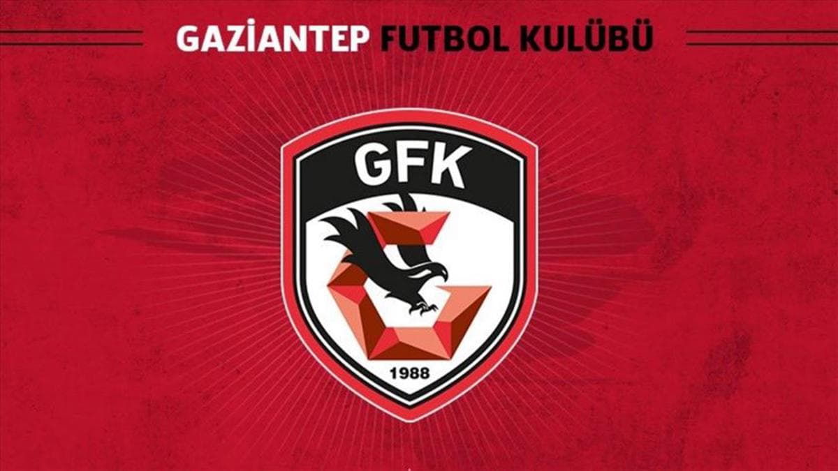 Gaziantep FK logosu, kırmızı arka plan üzerinde kulübün amblemi.