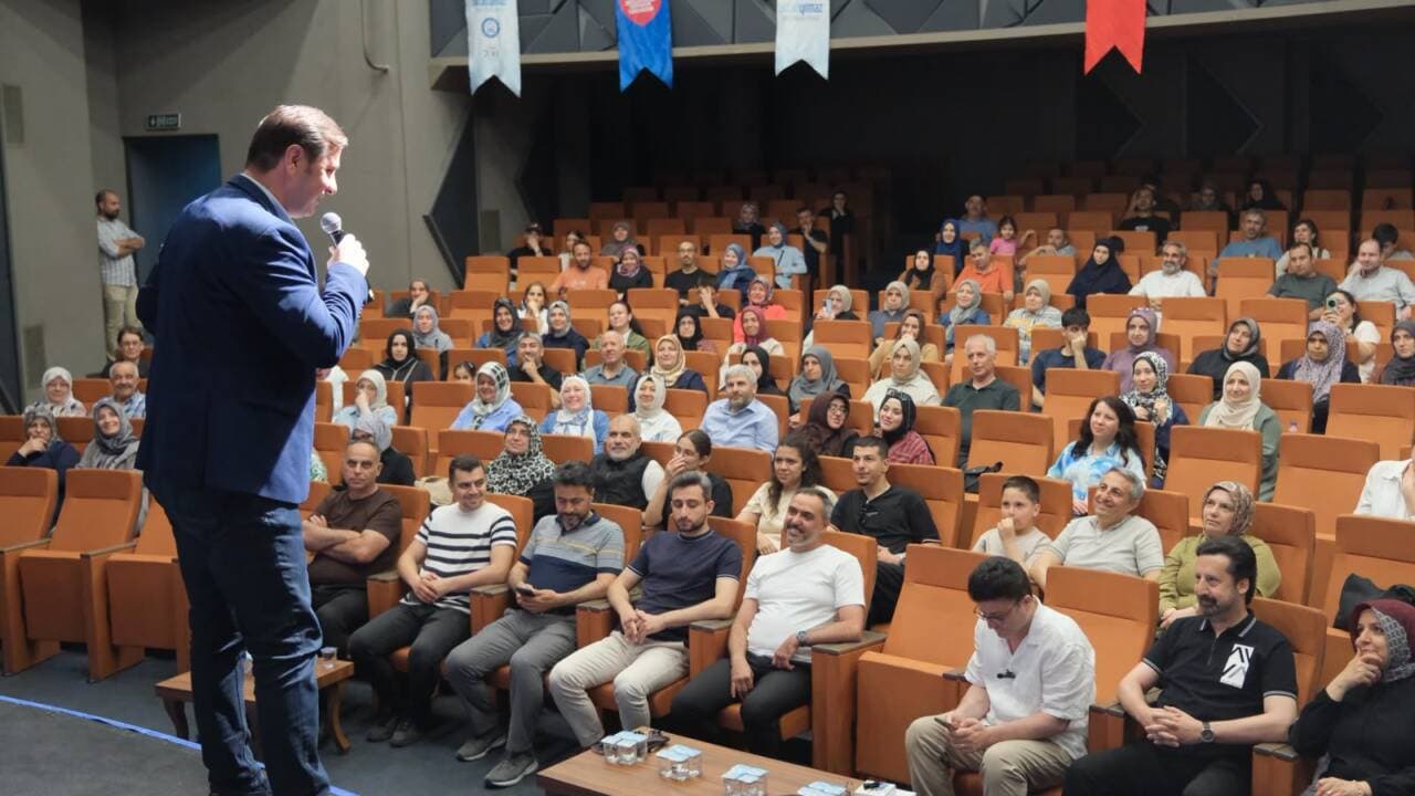 Yıldırım Belediyesi'nden Ailelere Rehberlik Eğitimi: Sağlıklı İletişim Vurgusu