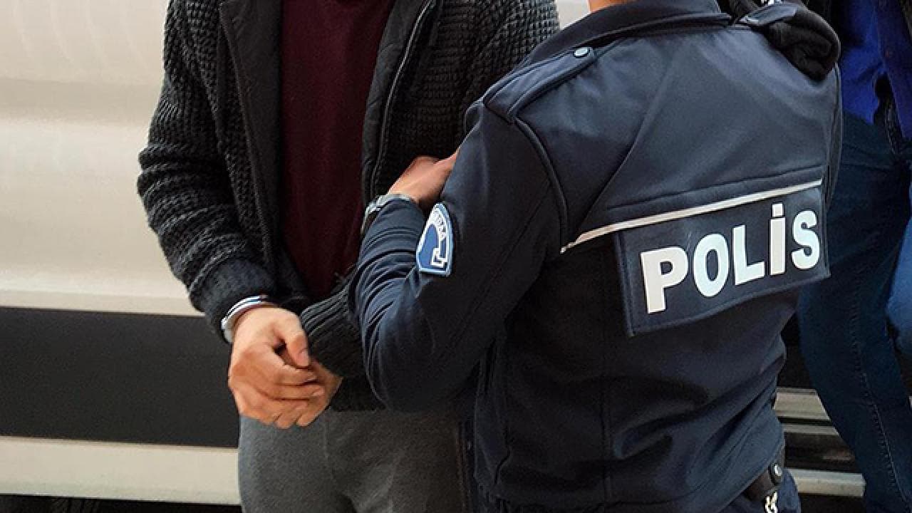 Bursa İnegöl'de Ehliyet Sınavında Kopya Düzenekli Usulsüzlük: Bir Şüpheli Yakalandı