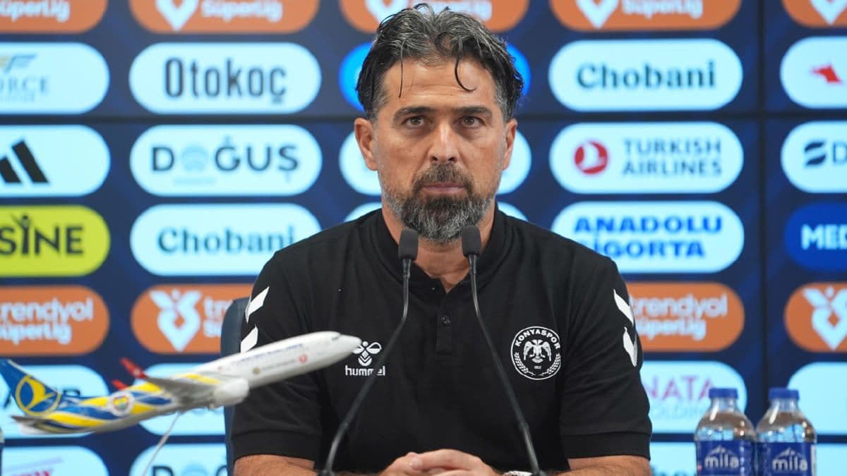 İlhan Palut'tan Fenerbahçe Maçı Sonrası Hakem ve VAR'a Eleştiri