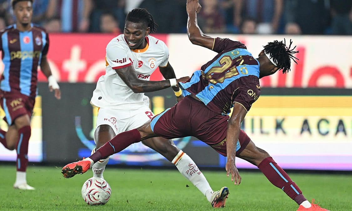 Galatasaray'ın Trabzonspor Mağlubiyetinde Leao'nun Top Kaybı Performansı