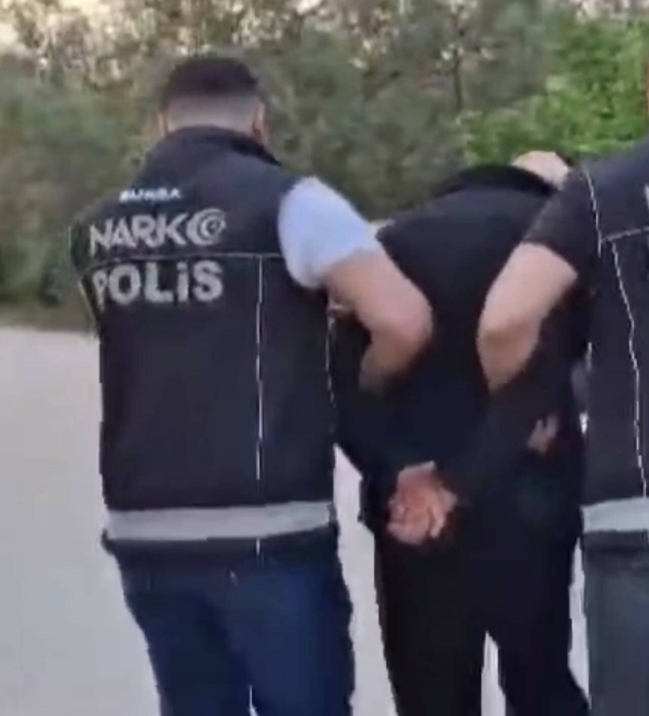 Bursa İznik'te Uyuşturucu Operasyonu: 11 Kişi Tutuklandı
