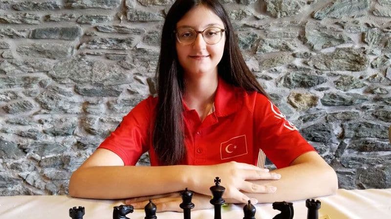 Bursalı Genç Satranççı Arya Aydoğan Dünya Dördüncüsü Oldu