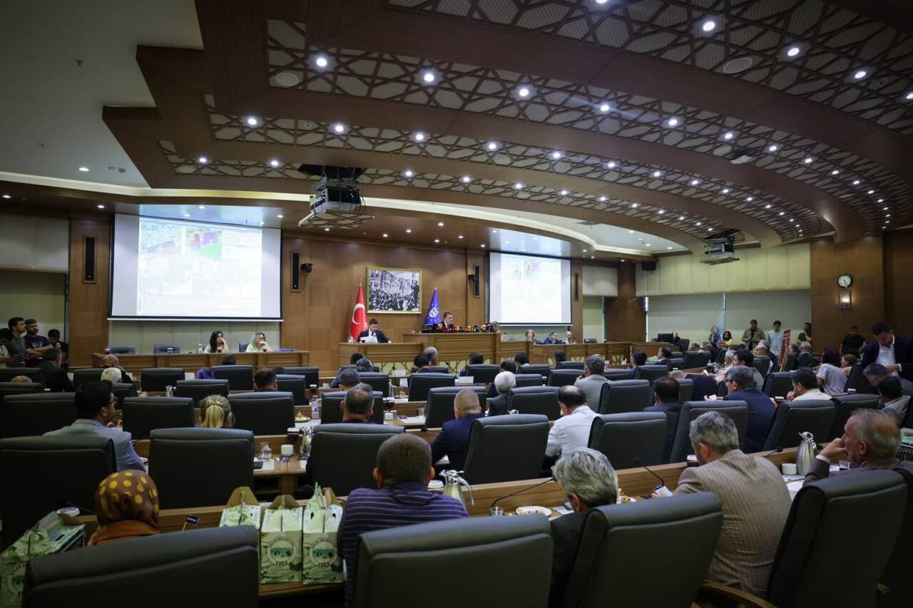 Bursa Büyükşehir Meclisi'nden Kritik Kararlar: İnegöl'e Hafriyat Çözümü, Söğüt Kardeş Şehir Oldu