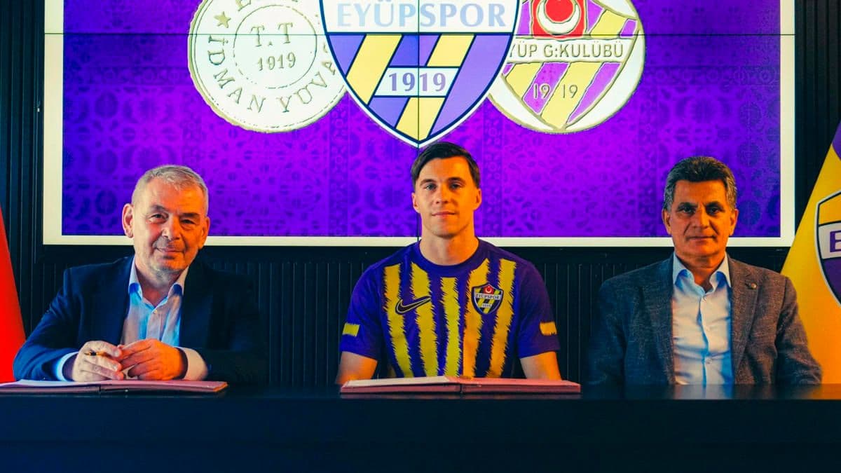 Eyüpspor, Polonyalı Kanat Oyuncusu Konrad Michalak'ı Kadrosuna Kattı
