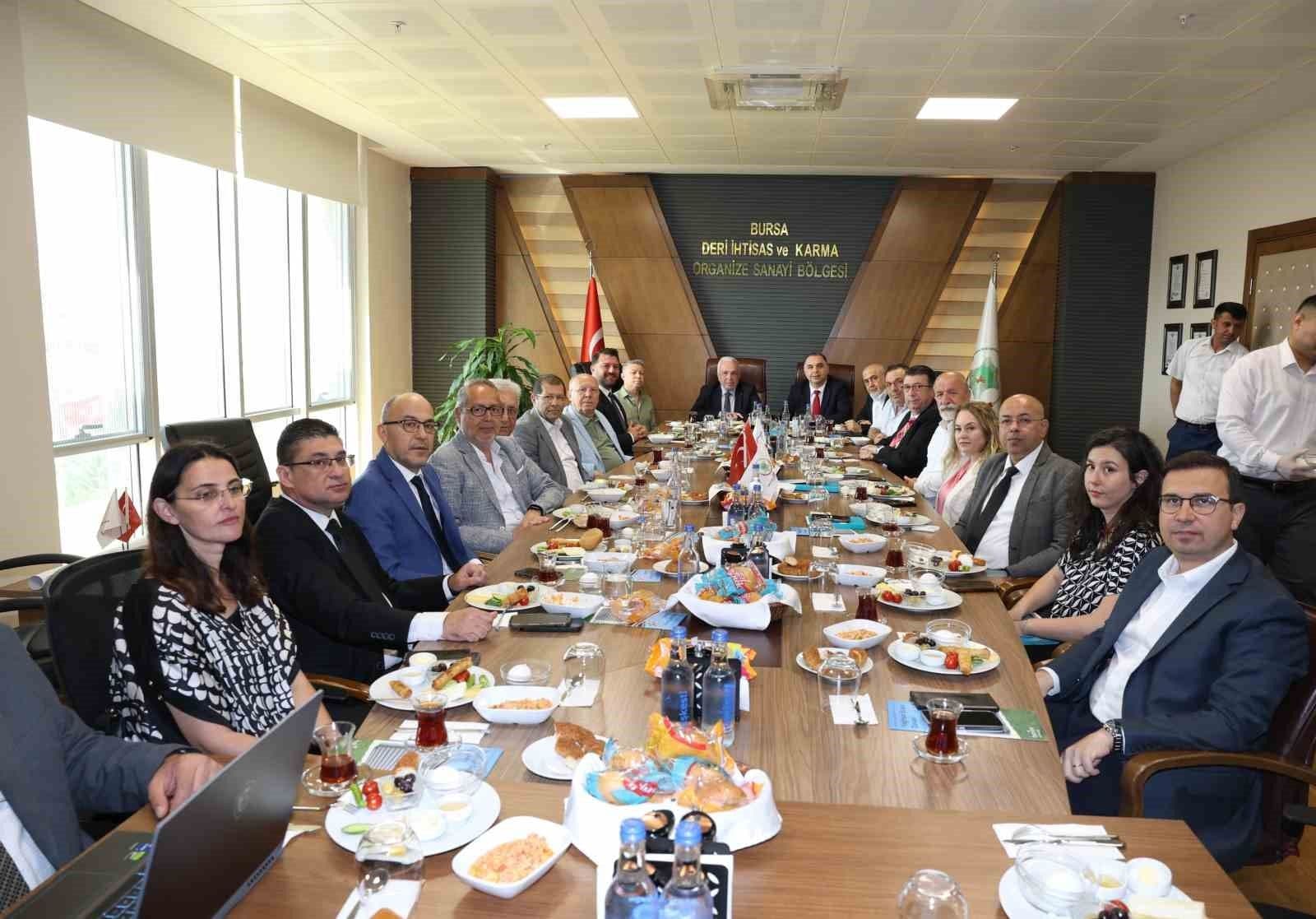 Nilüfer Belediye Başkanı Özdemir, Sanayicilerle Buluştu: Yüksek Teknoloji Vurgusu