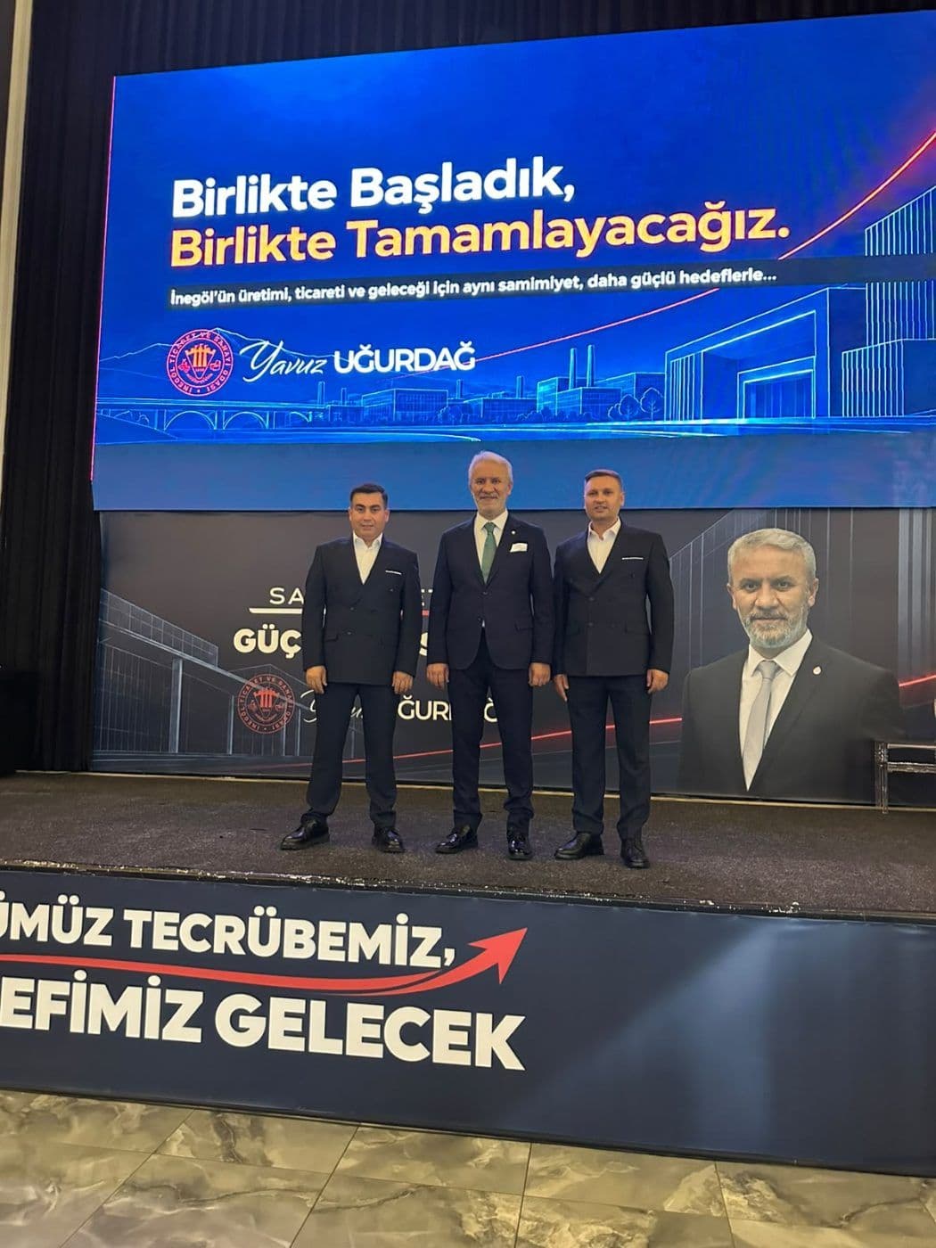 İTSO Başkan adayı Yavuz Uğurdağ, Alfa Makine kurucusu Adnan Kardaşla ve Ahsen Kimya kurucusu Yusuf Sert lansman etkinliğinde.