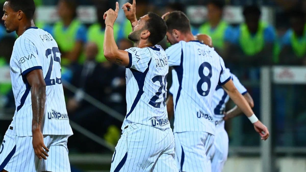 Hakan Çalhanoğlu'ndan Inter'e Galibiyet Getiren Gol: Serie A Liderliği Sürüyor