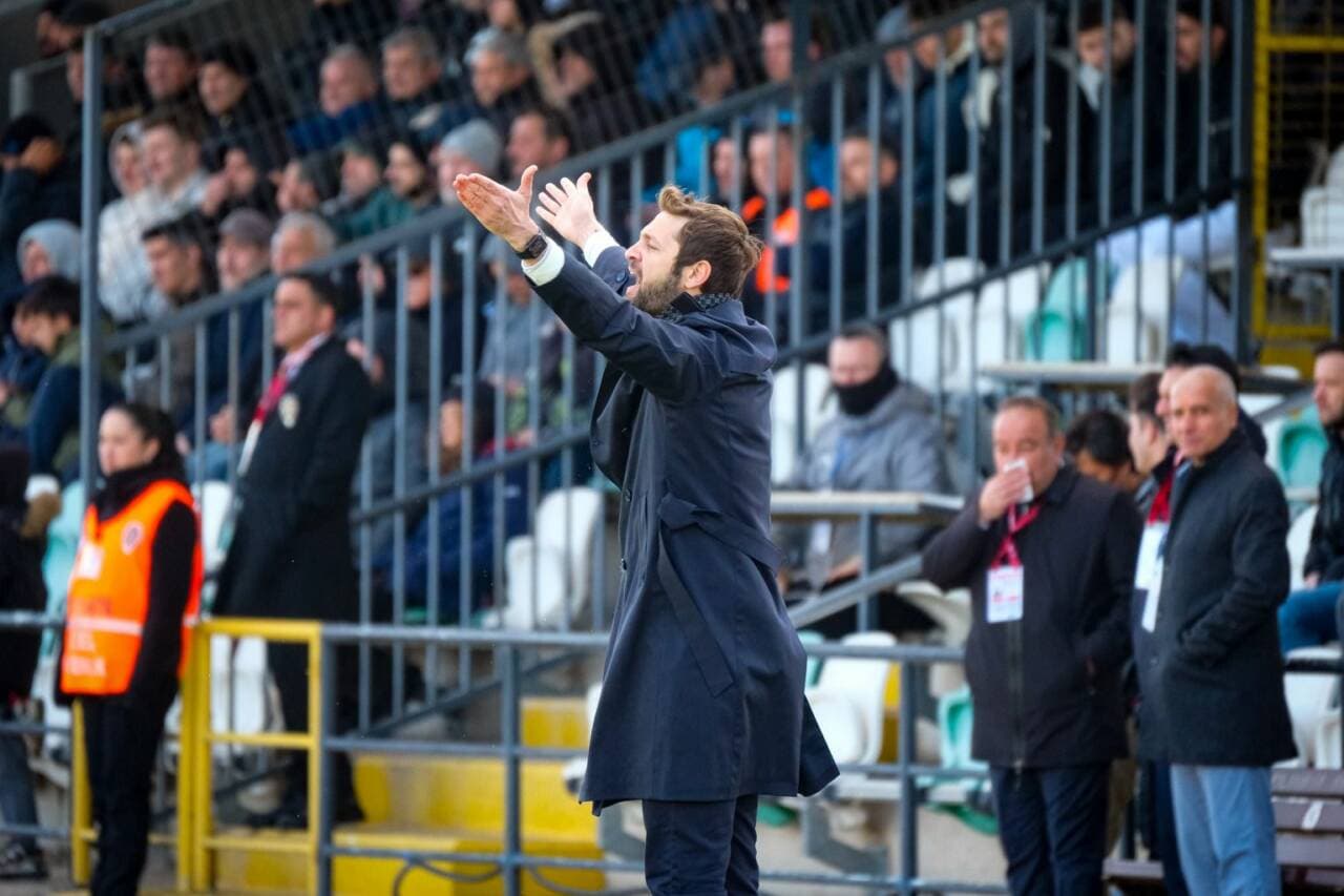 Bursa Nilüfer FK'dan Türk Futbolunda Bir İlk: Meditasyonla Ligde Kalma Başarısı