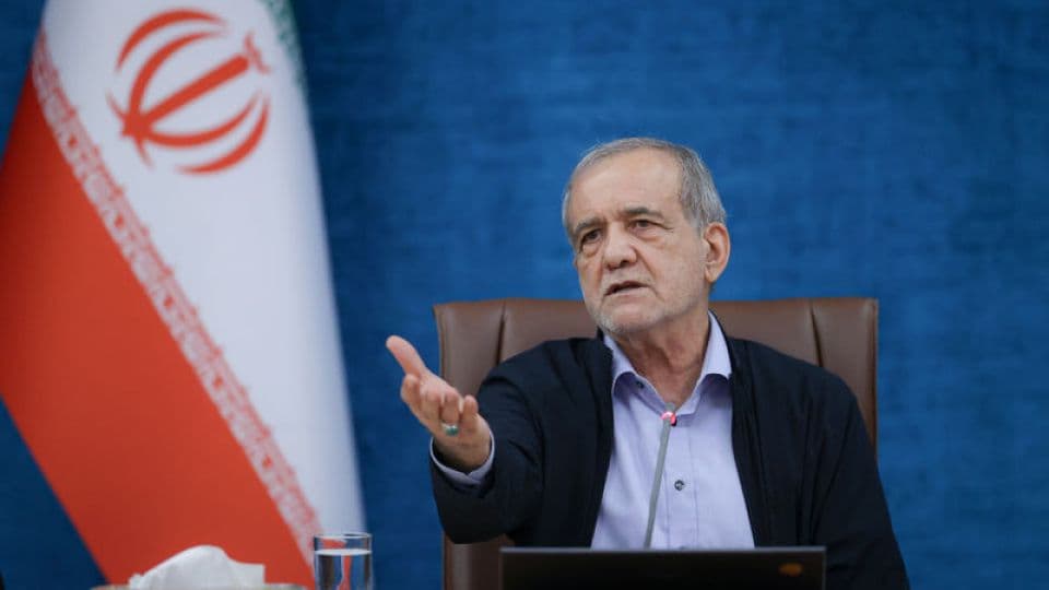 İran Cumhurbaşkanı Pezeşkiyan'dan Ekonomik Durum Açıklaması