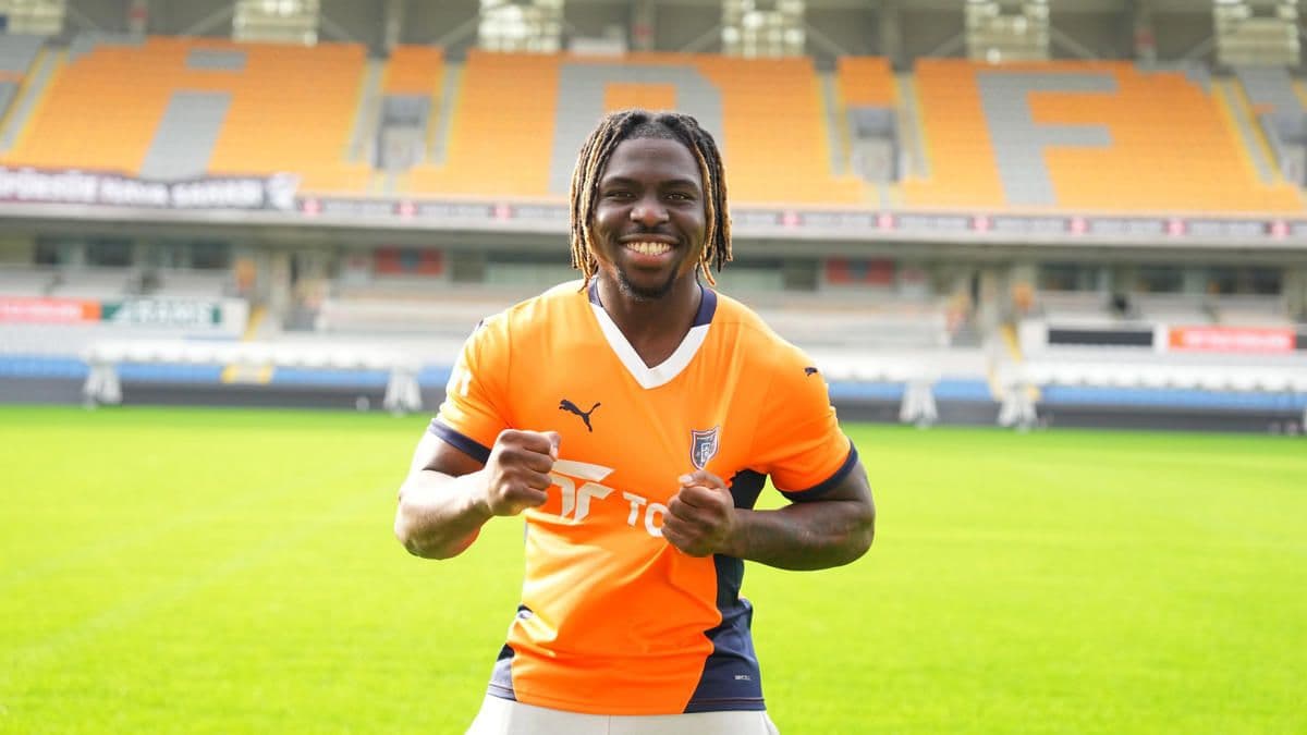 Erzurumspor FK, İrlandalı Ebosele ile prensipte anlaştı, Akhundzada'ya imza attırdı