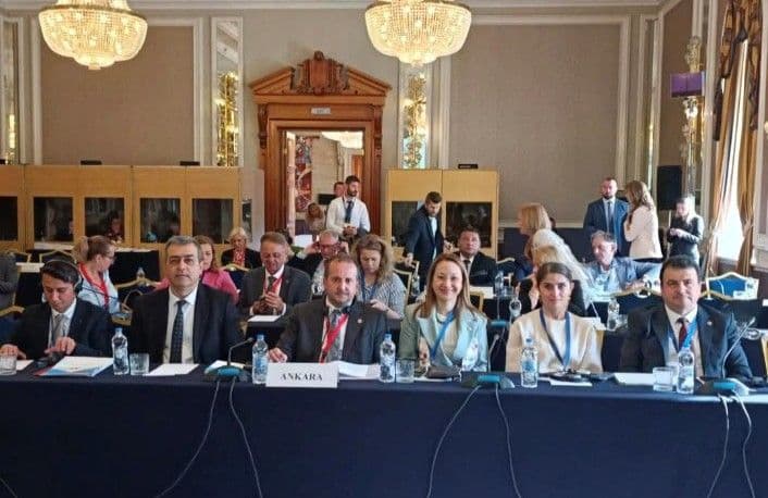 Bursa Milletvekilleri Sofya'da Bir İlke İmza Attı: Özen ve Öztürk Birlikte Görevde