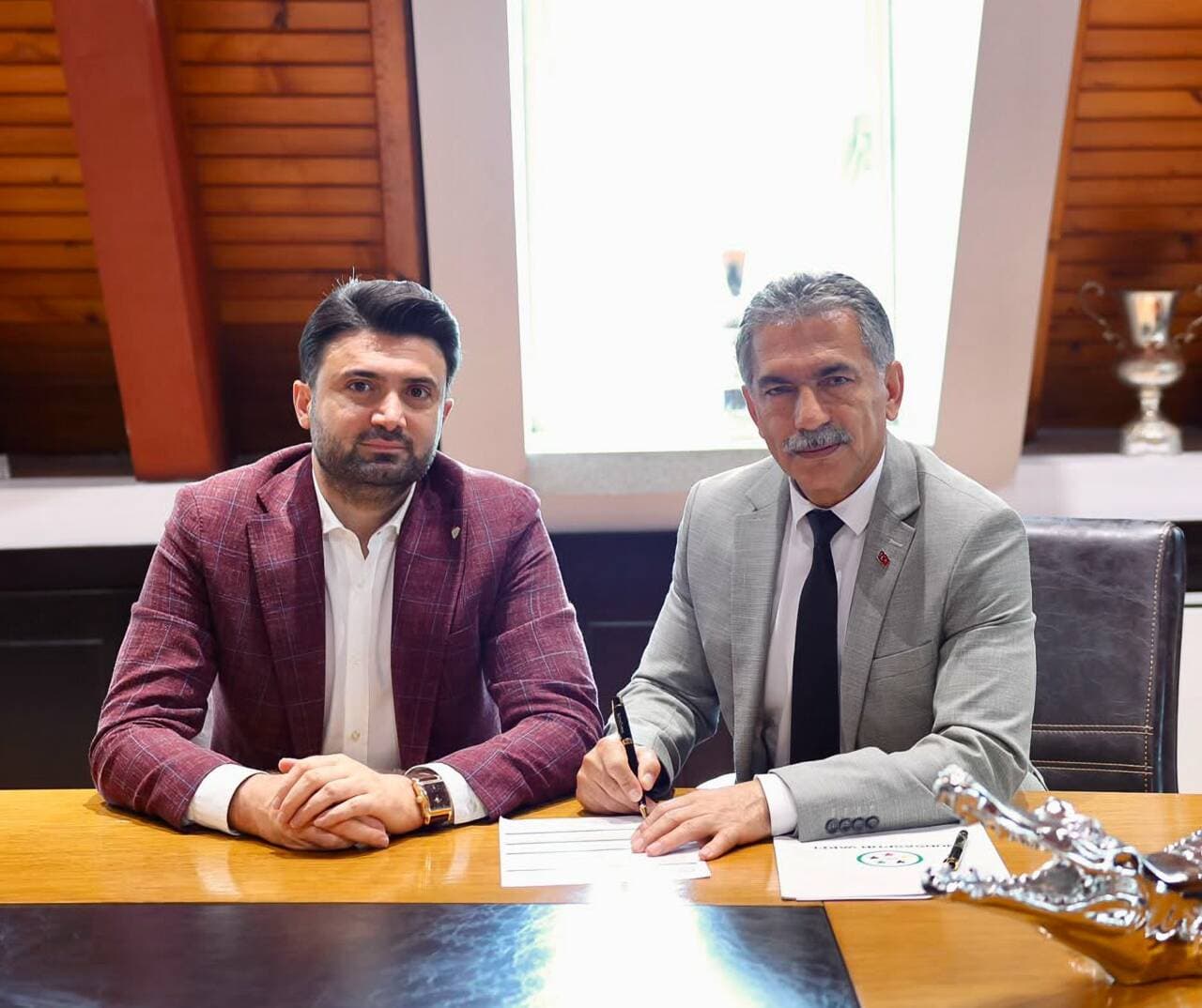 Gemlik Belediye Başkanı Şükrü Deviren Bursaspor Vakfı'na Katıldı