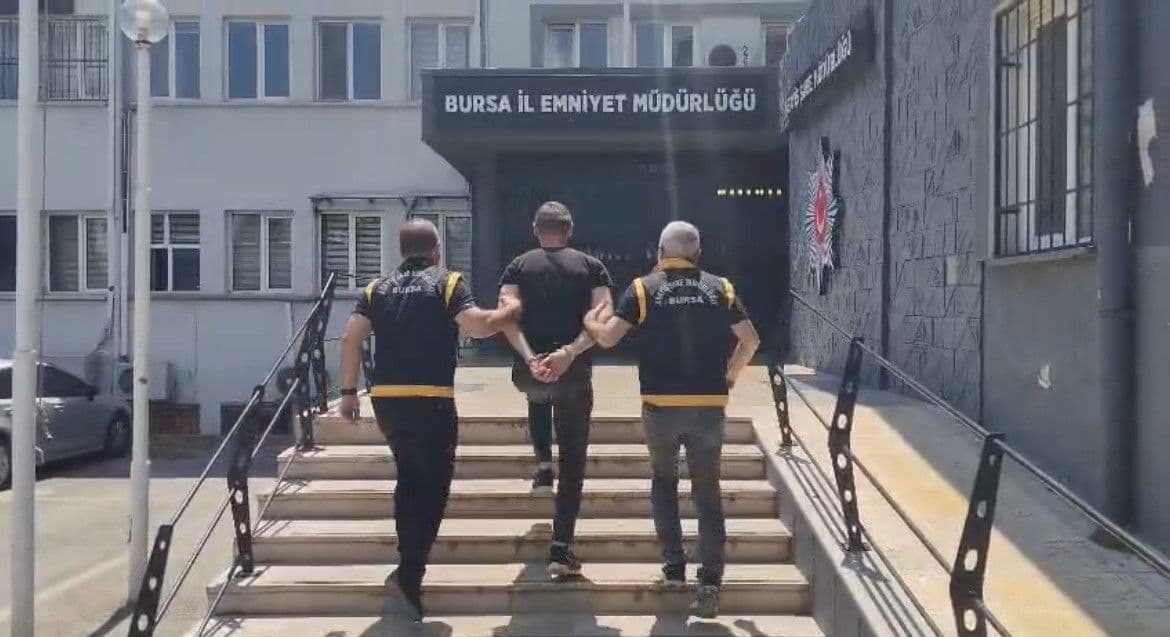 Bursa Osmangazi'de Pompalı Tüfekle Dehşet Saçan Şüpheli Yakalandı