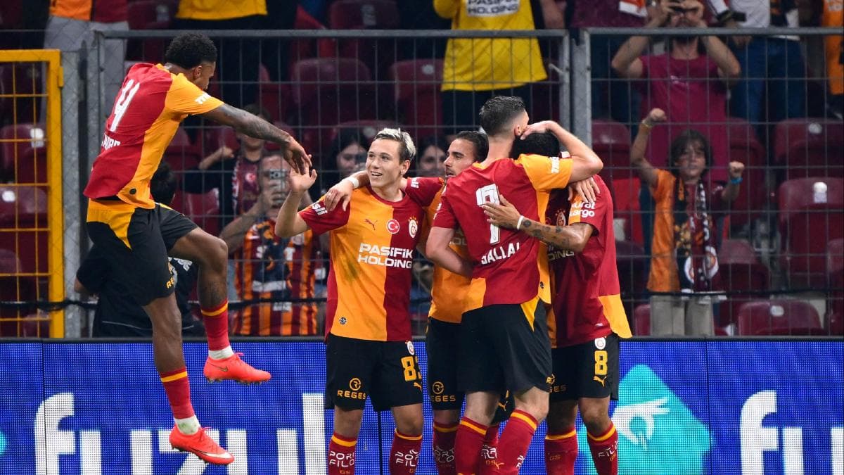 Galatasaray'ın Şampiyonlar Ligi Kadrosu Belli Oldu: Yeni Transferler Listede
