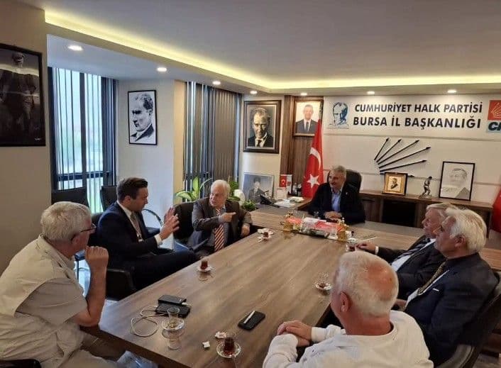 Alman Parlamenterlerden CHP Bursa'ya Ziyaret: Türkiye Gündemi Değerlendirildi