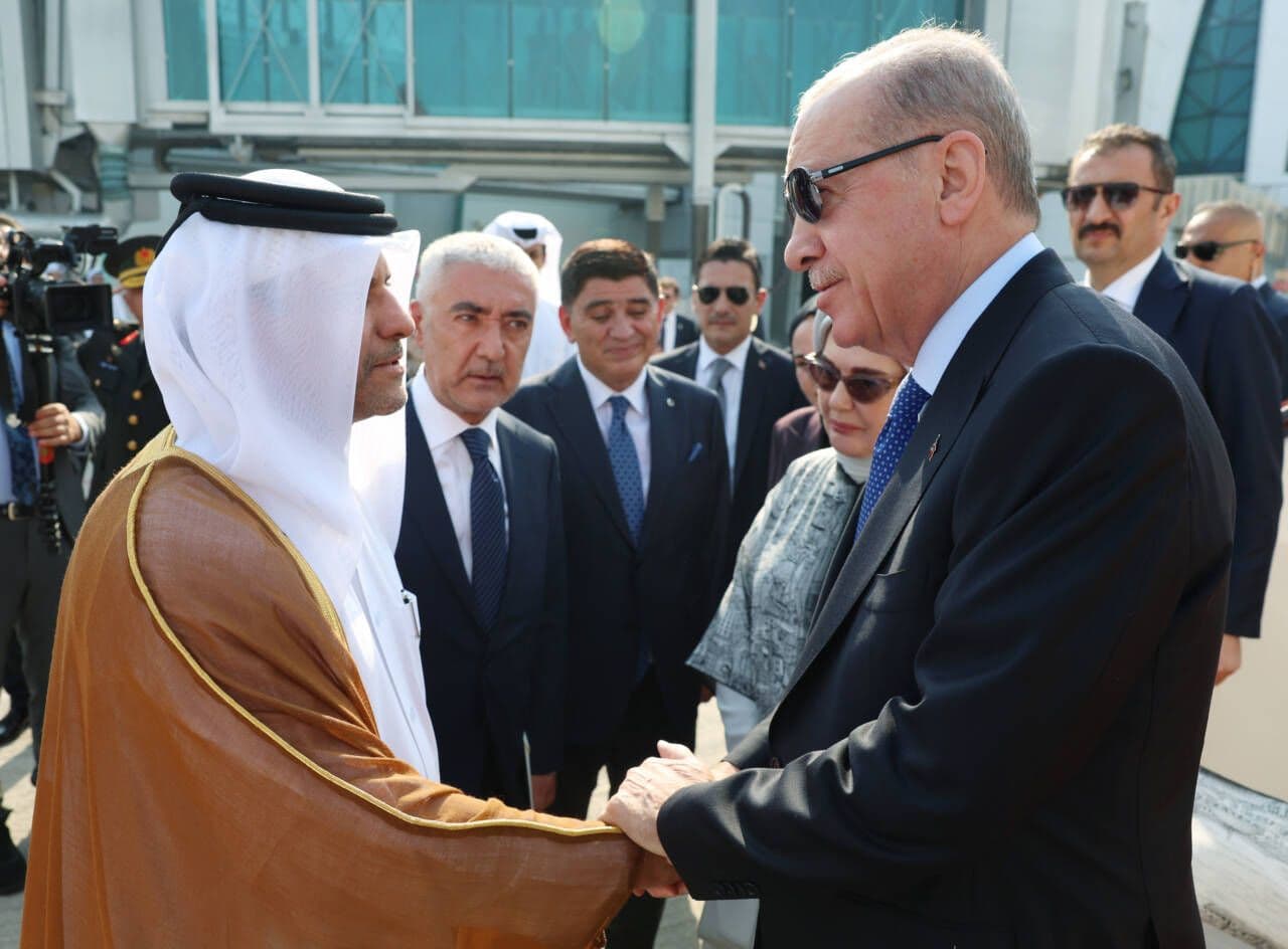 Cumhurbaşkanı Erdoğan Katar'da: Resmi Karşılama Yapıldı