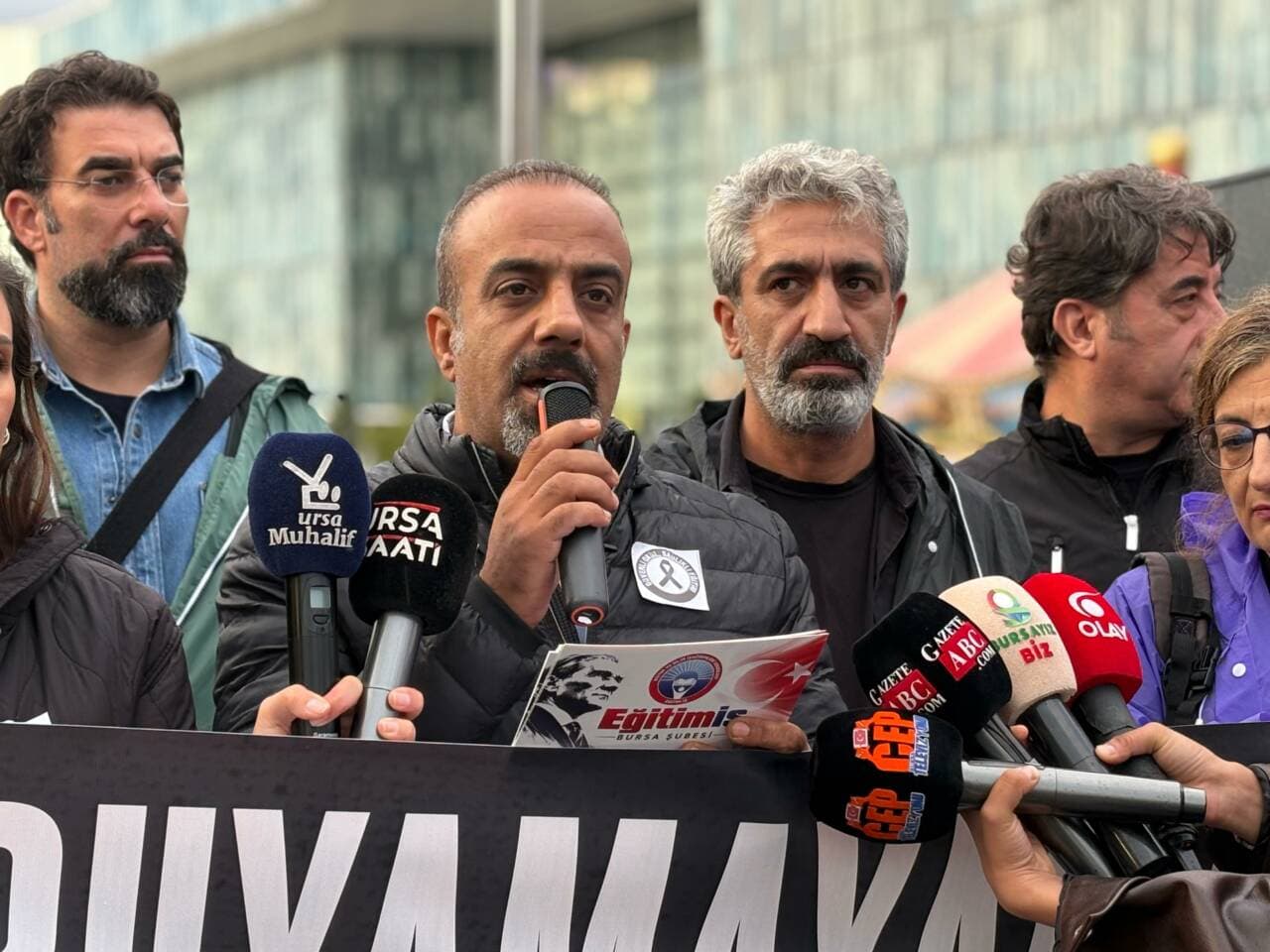 Eğitim-İş Bursa'dan Manisa Saldırısı Sonrası Okul Güvenliği Açıklaması