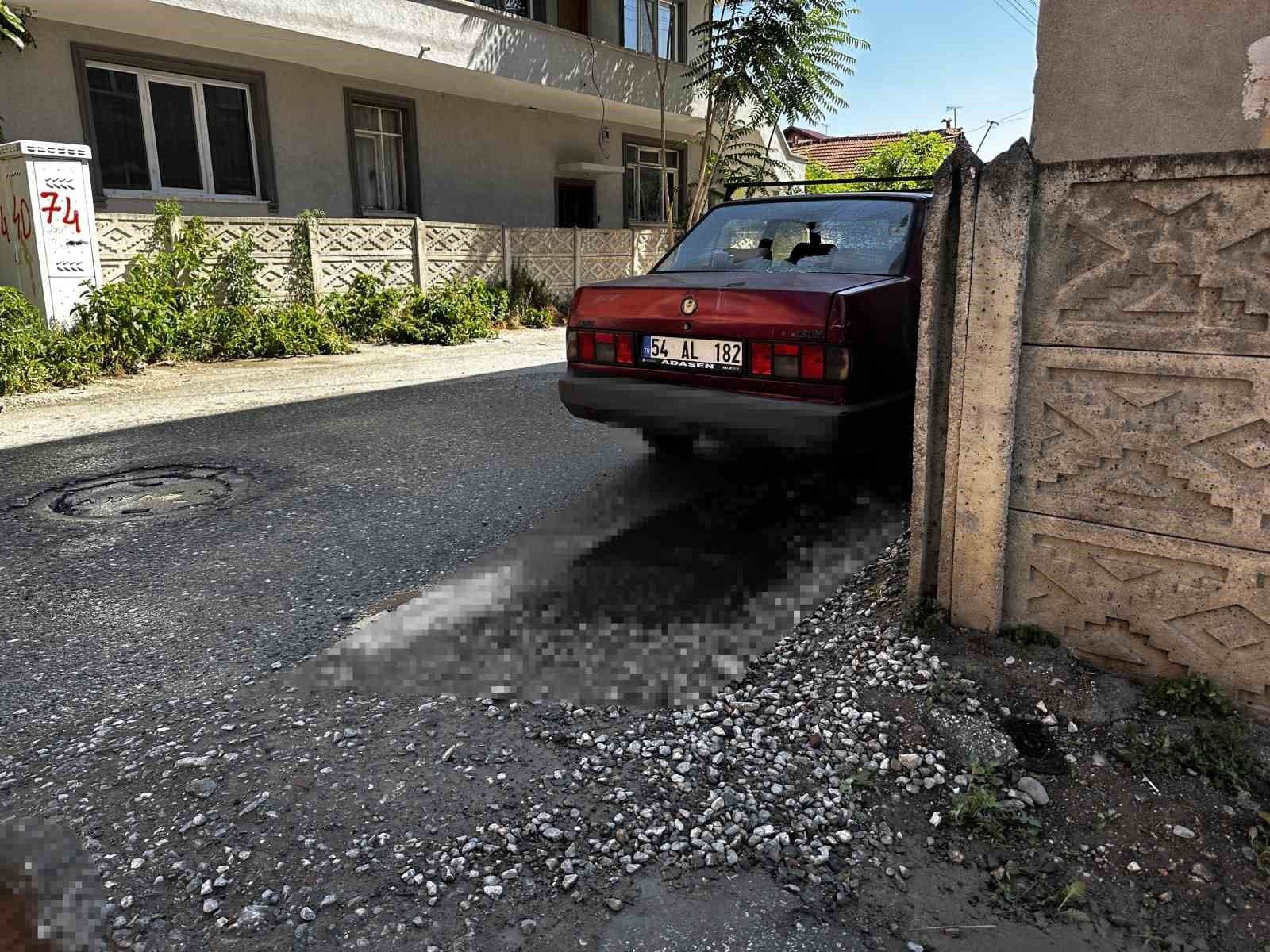 Adapazarı'nda Husumetliler Arasında Silahlı Çatışma: 1 Ölü, 1 Yaralı, 3 Tutuklama