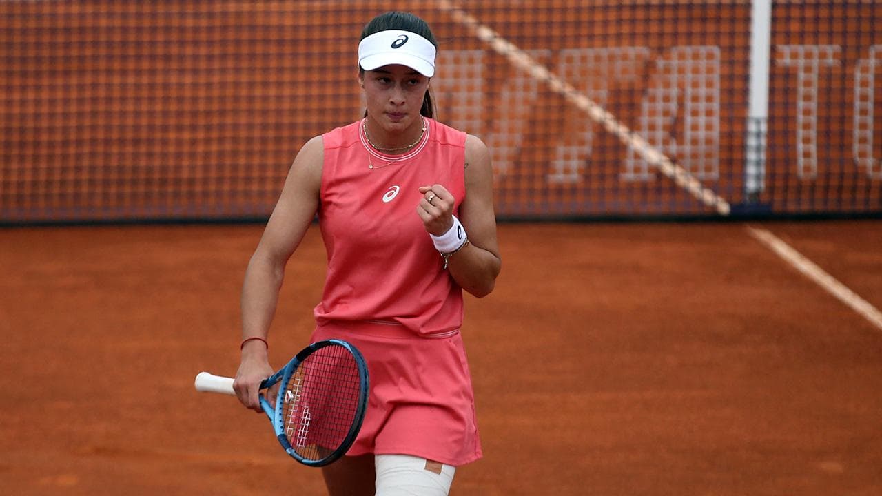 Milli tenisçi Zeynep Sönmez'den tarihi rekor: WTA sıralamasında zirveye çıktı