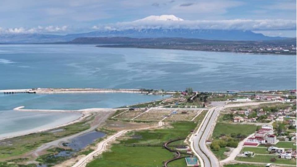 Van Gölü Havzası İçin Kapsamlı Sürdürülebilirlik Yol Haritası Belirlendi