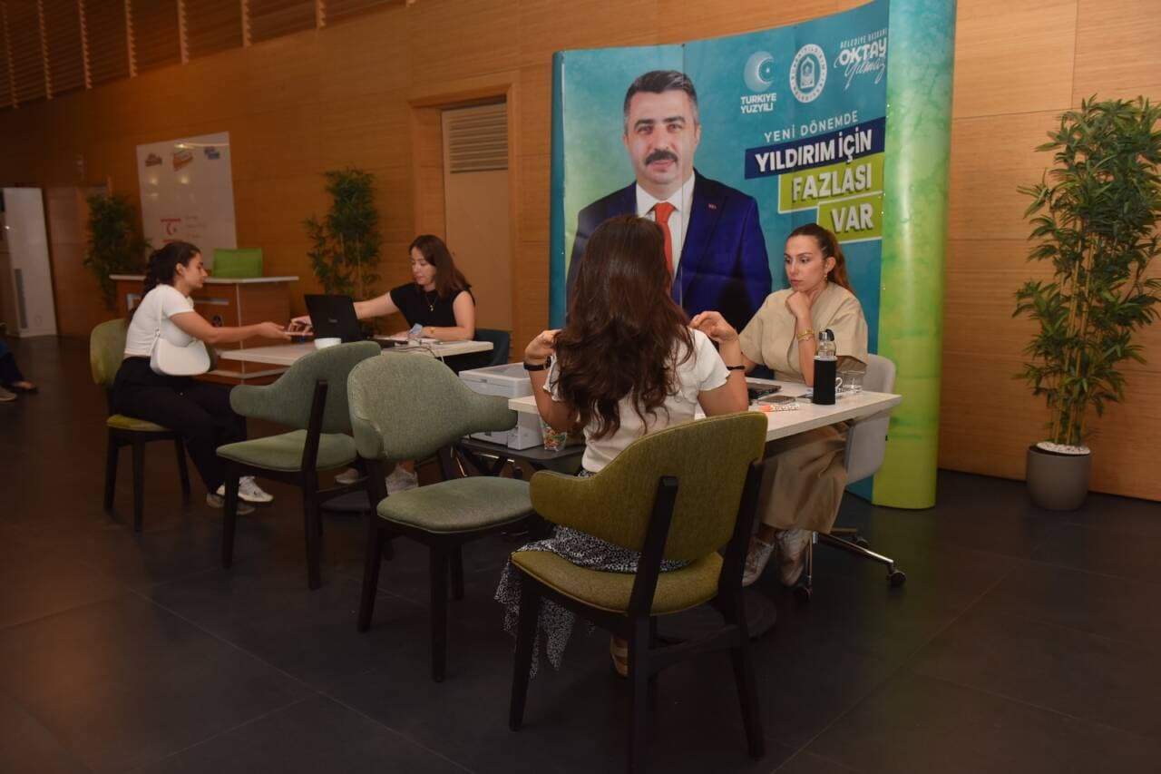 Bursa'da Üniversite Adaylarına Ücretsiz Tercih Desteği Başladı: Tarihler ve Kütüphaneler Açıklandı